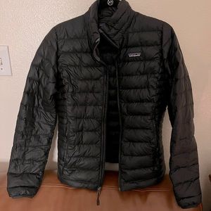 Patagonia Women’s Down Sweater in size small